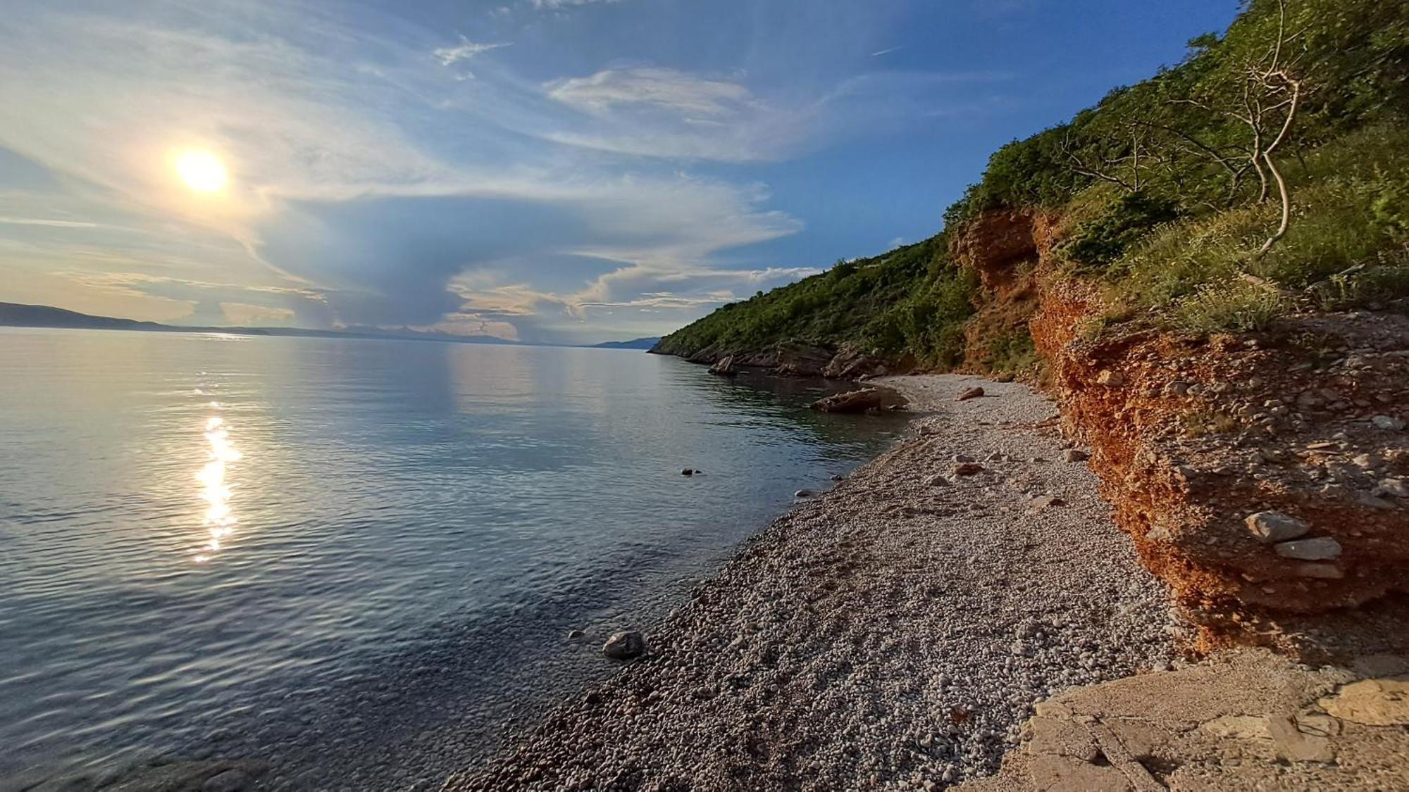 Boora Glamp Experience & Heated Infinity Pool Hotel Senj  Bagian luar foto
