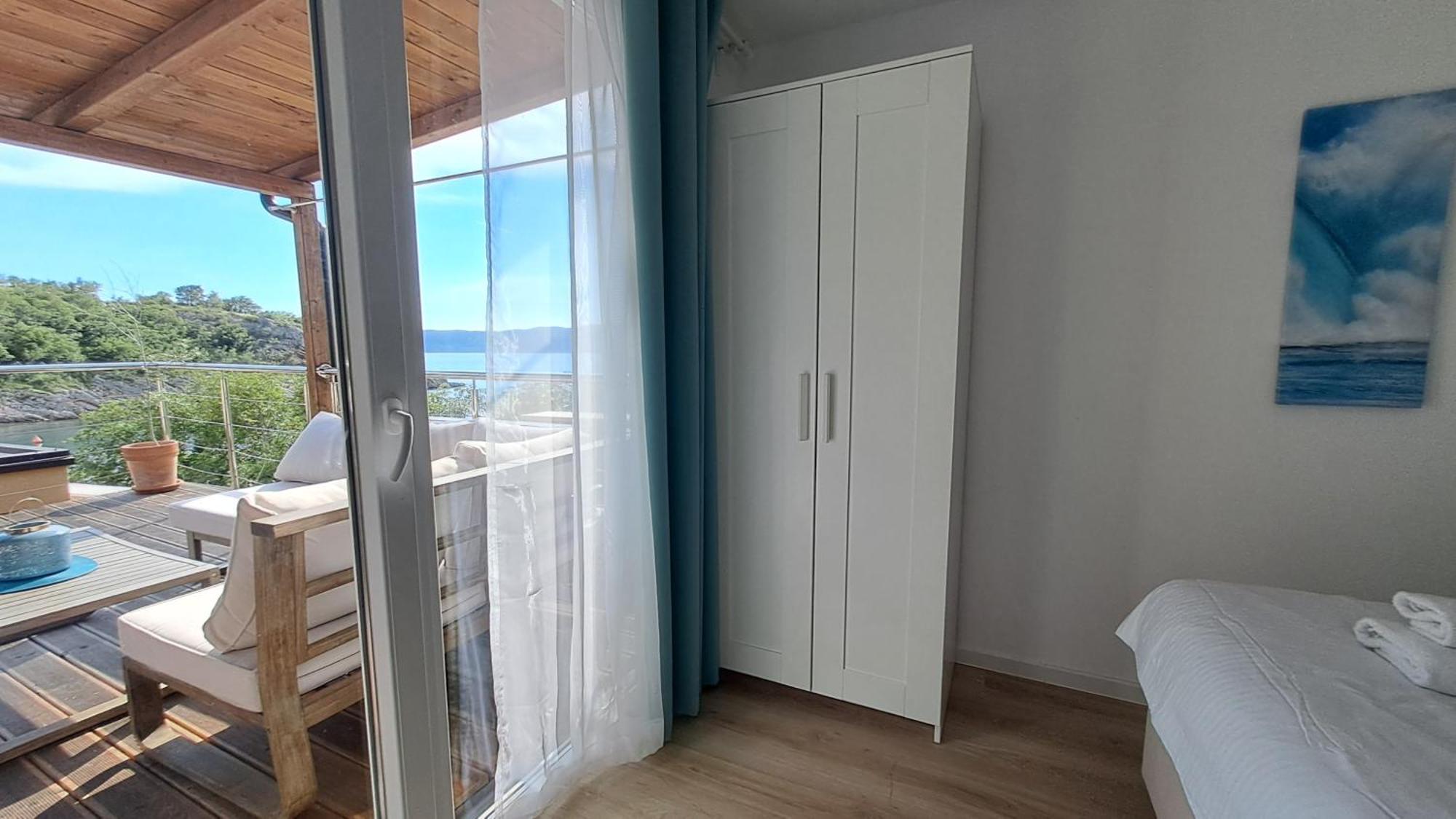 Boora Glamp Experience & Heated Infinity Pool Hotel Senj  Bagian luar foto