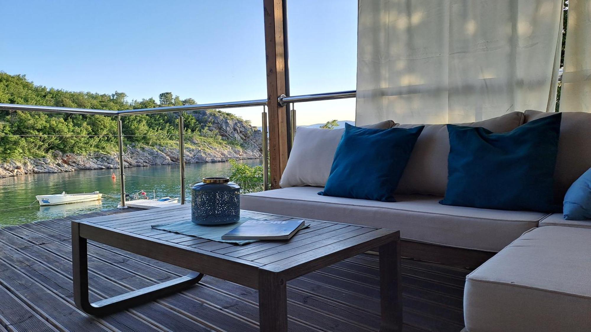 Boora Glamp Experience & Heated Infinity Pool Hotel Senj  Bagian luar foto
